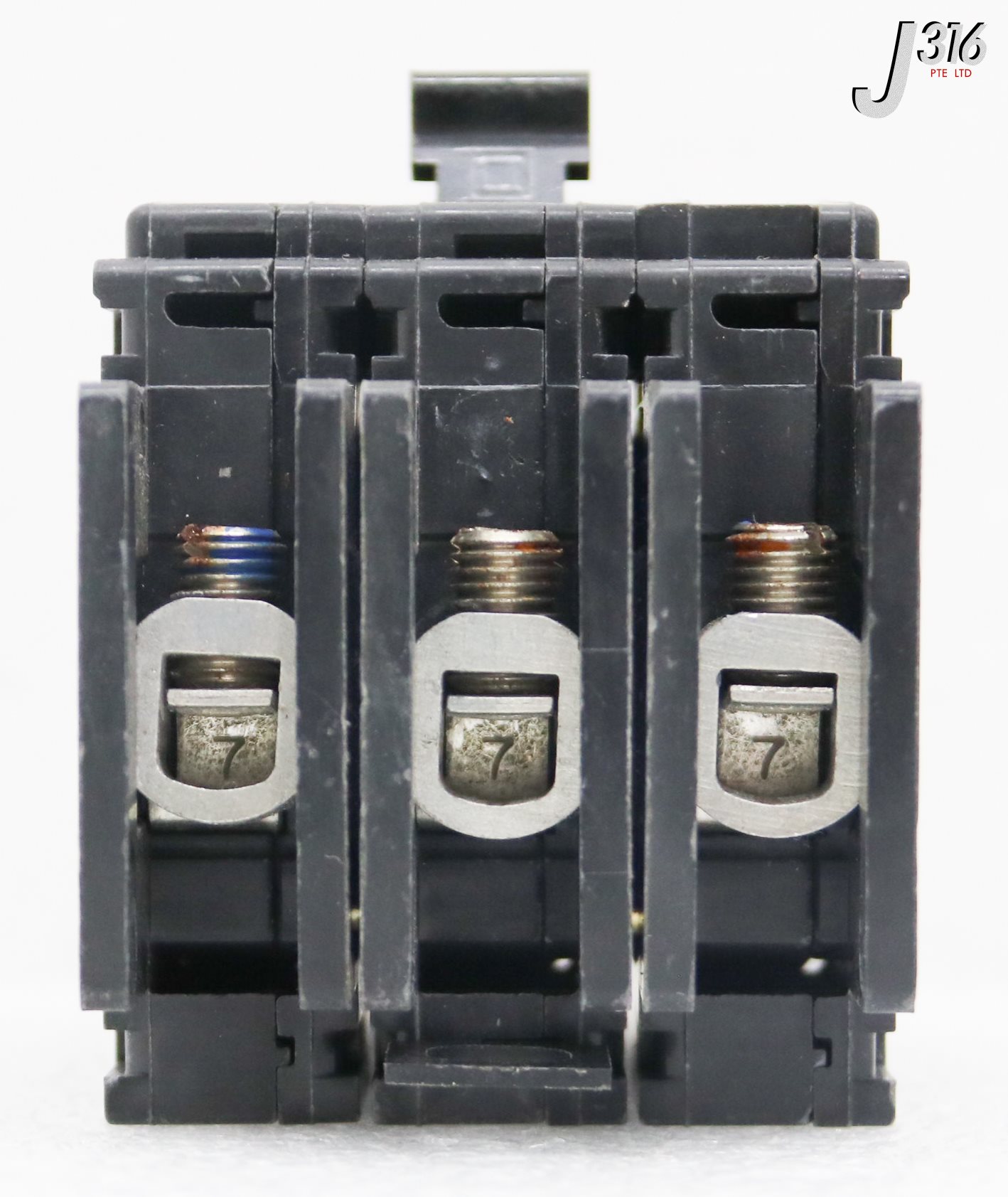 ① 36481 SCHNEIDER ELECTRIC 3-POLE CIRCUIT BREAKER, 60A, 10kA, SQUARE
